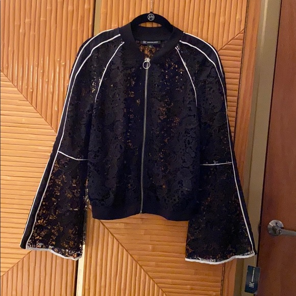 Top - Picture 4 of 4